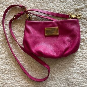 Marc Jacobs hot pink crossbody purse
